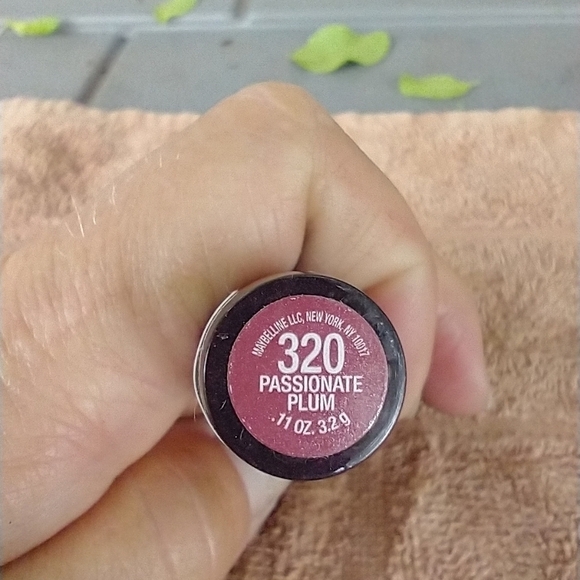 Volume xl seduction plumping lip color 320 passion - Picture 4 of 5